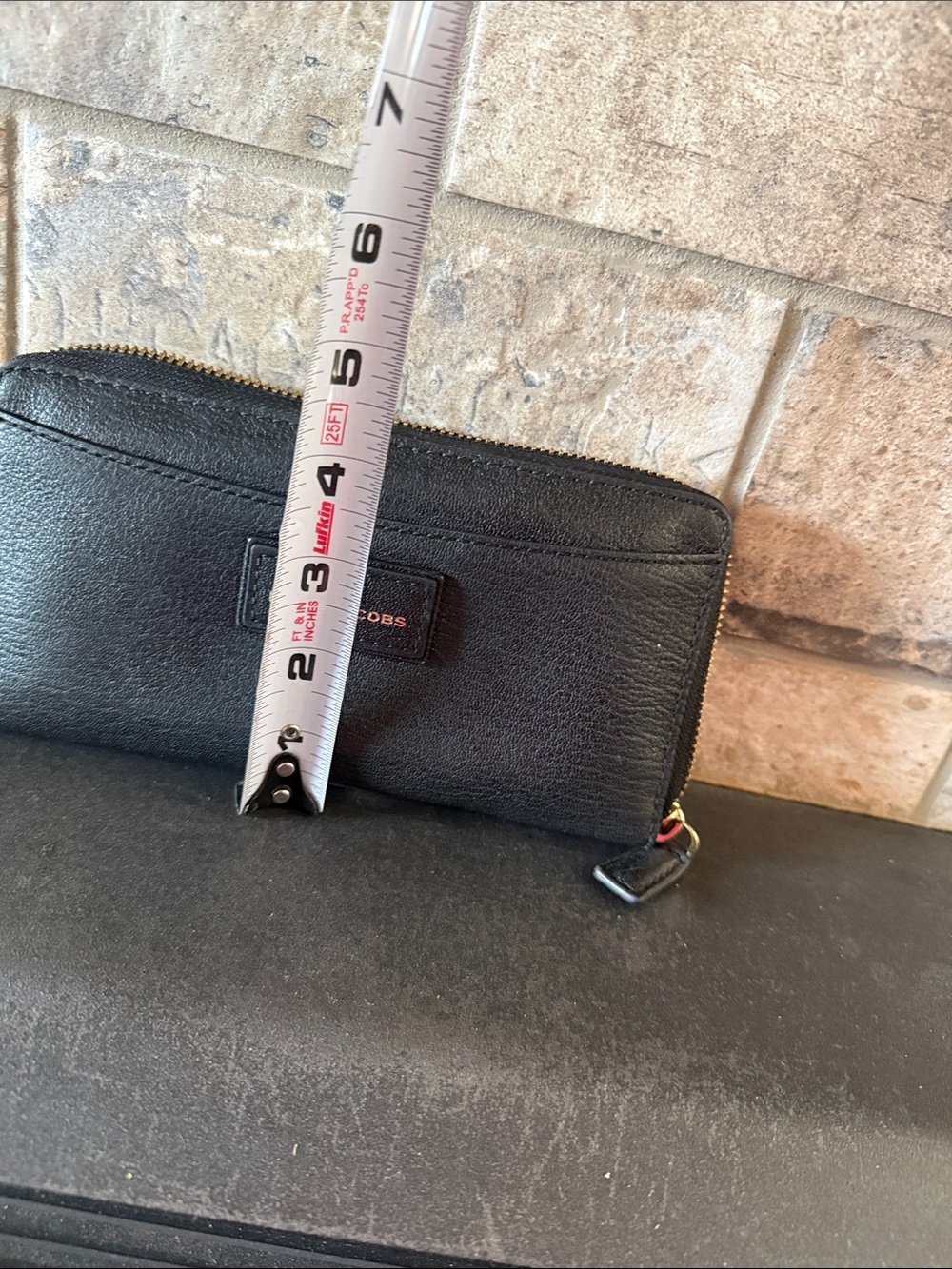 Marc Jacobs Black Leather Zip Wallet - Picture 5 of 5